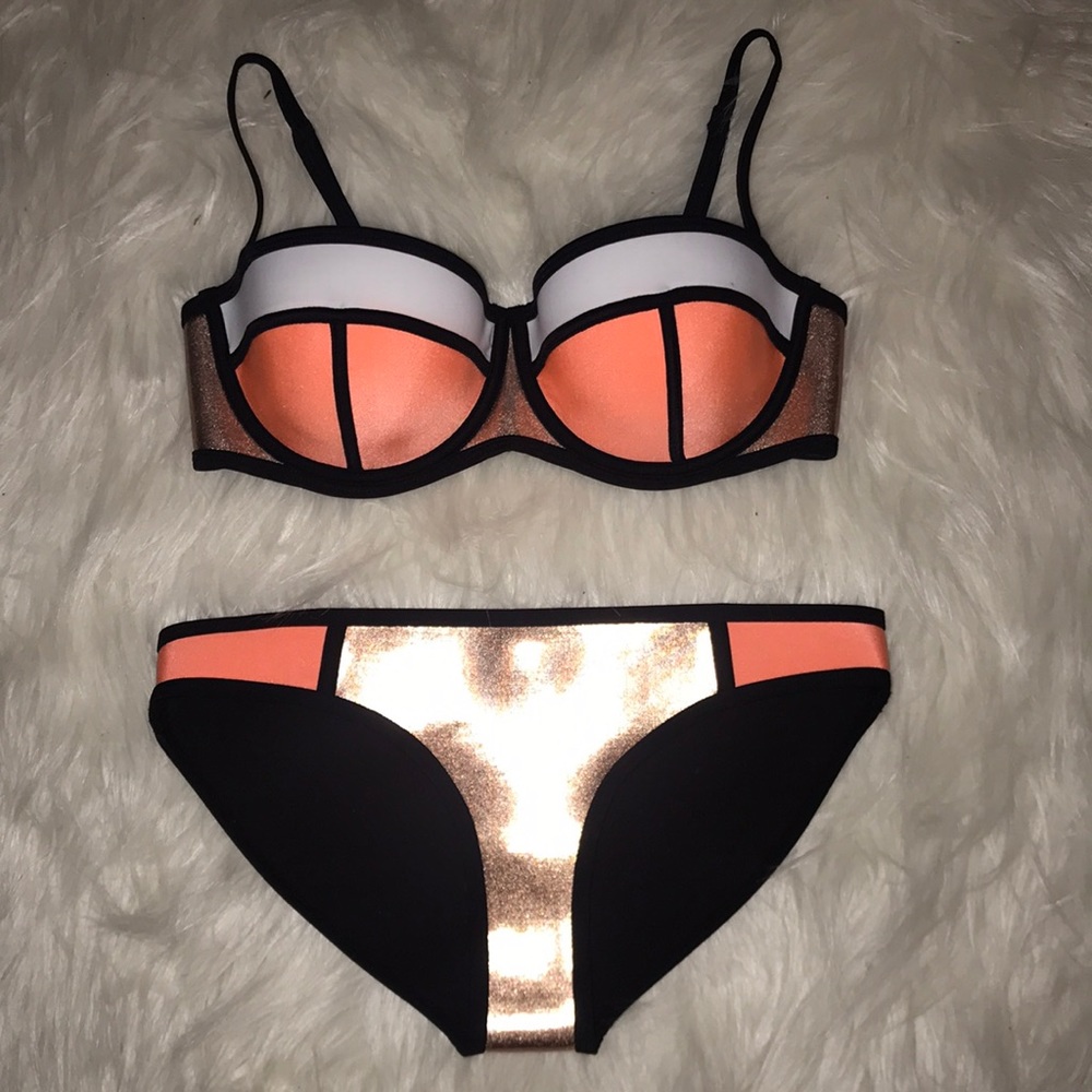 Authentic Triangl Bikini. Rose gold/Orange
